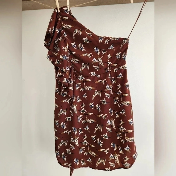 NWT || SONCY || burgundy sleeveless dress - Picture 4 of 9